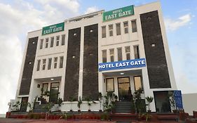 Hotel Agra Dazzling East Gate